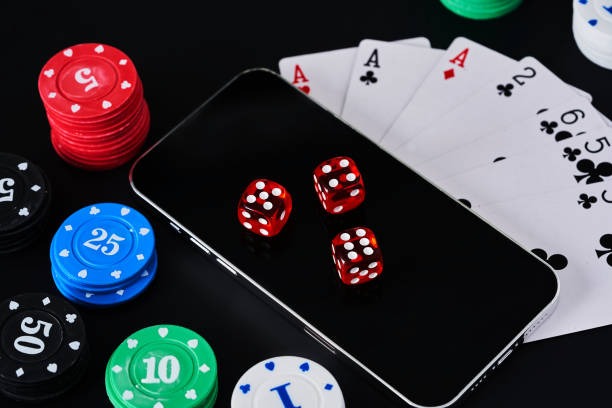 Live blackjack dealer at skater88 China Pools studio with multiple camera angles